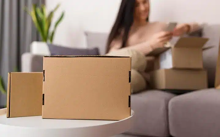 custom size shipping boxes calgary